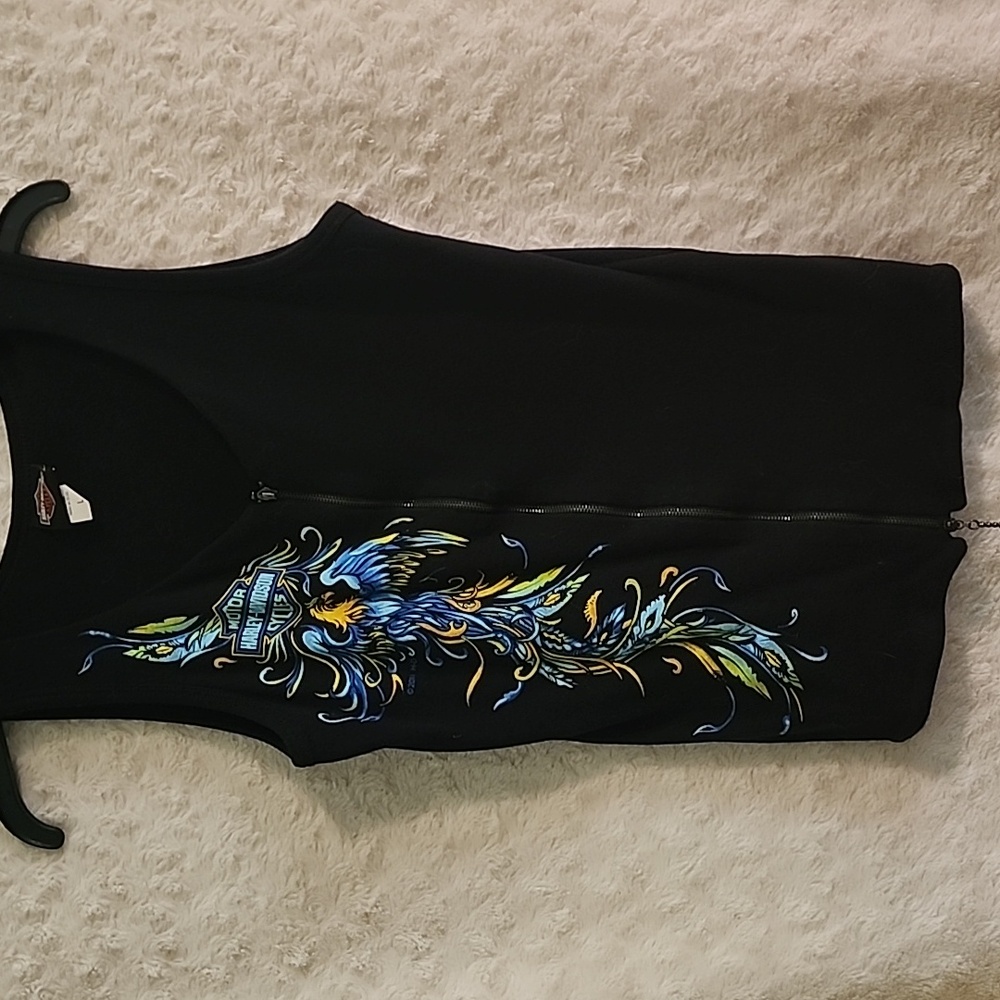 Sleeveless zip tank top